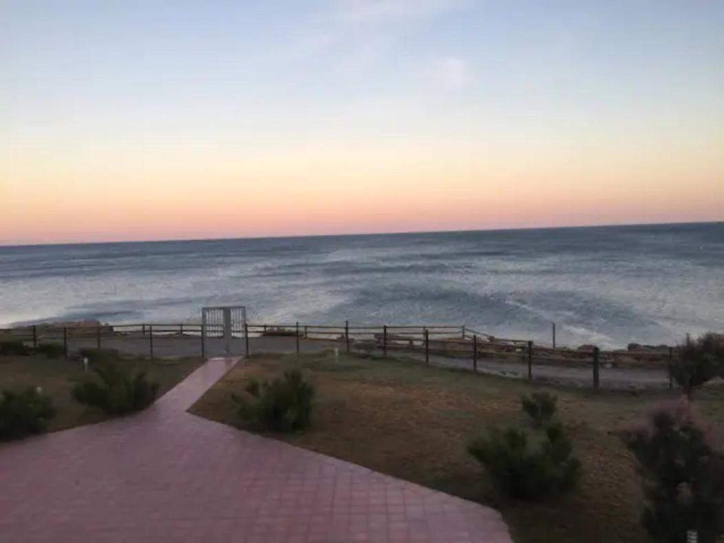 Abis Cap Corniche Sejour Cocooning Dans Un Coin De Paradis Сет Екстериор снимка